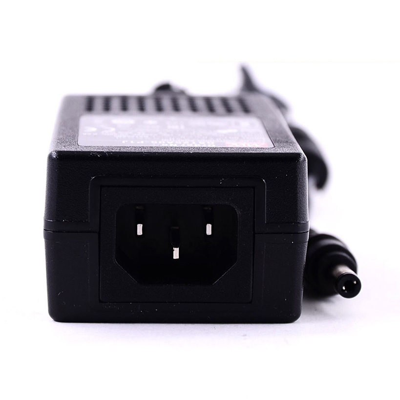 MeanWell DC5V 4A 20W GST25A05 AC To DC Reliable Green Industrial LED Power Adaptor MeanWell DC5V 4A 20W GST25A05 AC To DC Reliable Green Industrial LED Power Adaptor